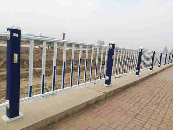橋梁護欄